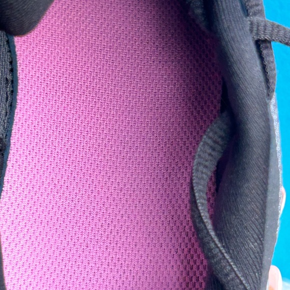 Nike Women Shoe Revolution Athletic Running Sneaker - Picture 4 of 9